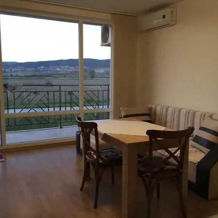Private One-bedroom In Ohrid Fort Garden Apartment Sunny Beach